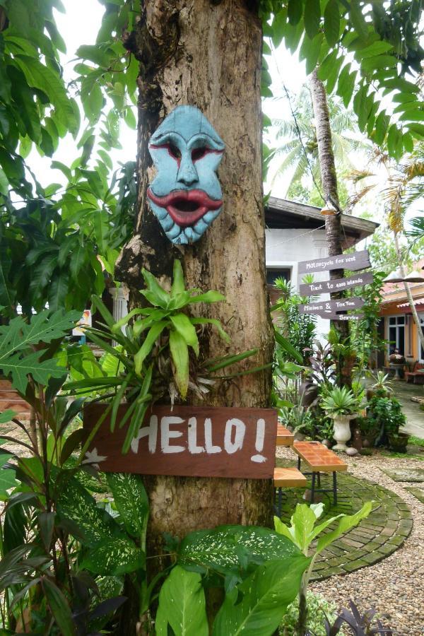 Khamphouy Guesthouse Champasak Exterior photo